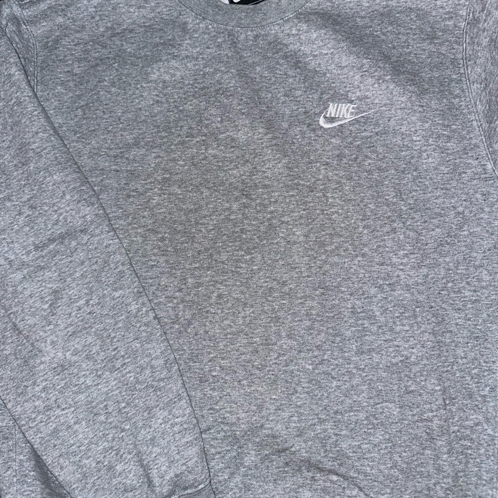 Nike Men's Gray Crewneck